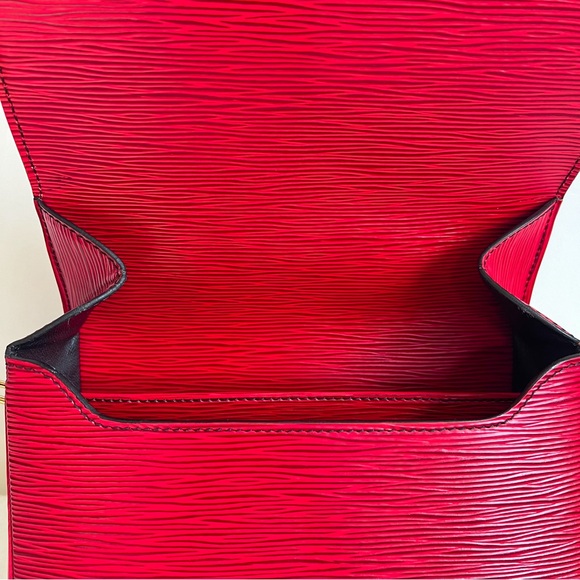 LOUIS VUITTON Cartouchiere Epi Red Shoulder Crossbody Bag Vintage MM - Picture 14 of 16